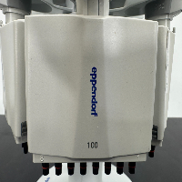 Eppendorf Research Plus Multichannel Pipettes and Stand image 3
